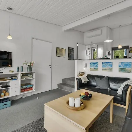 2 Bedroom Cozy In Romo *